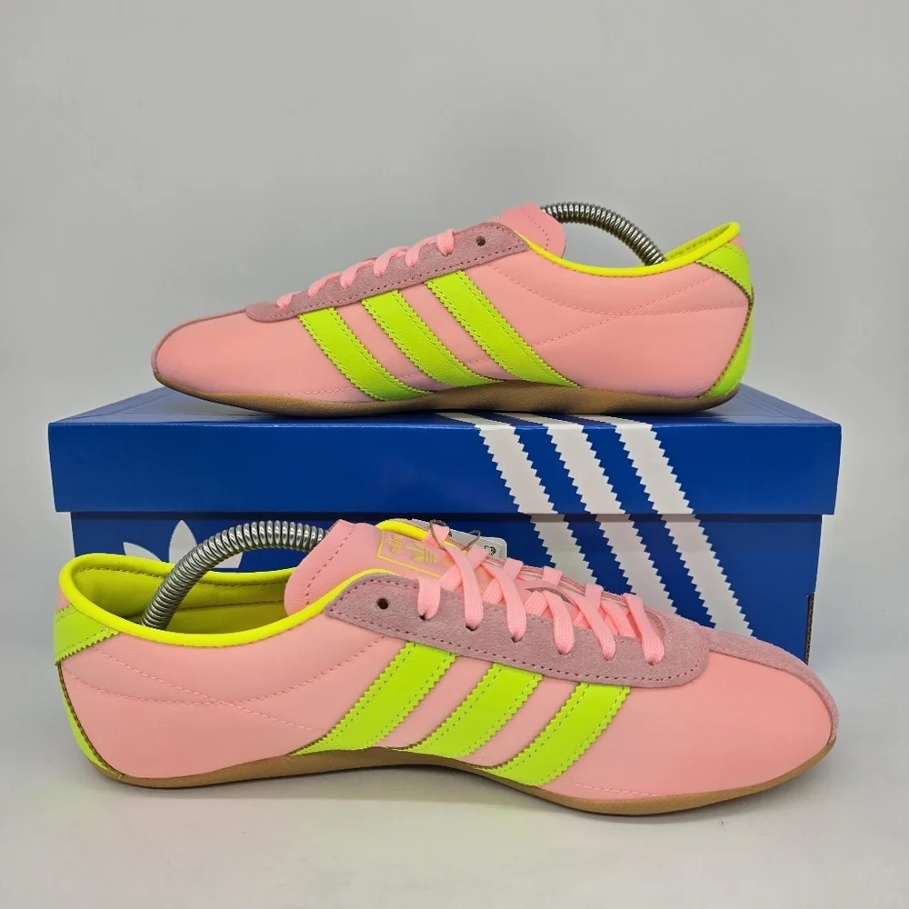 adidas Women's Tokyo JQ0584 Glow Pink Solar Yellow Gum Shoes Size 6.5 New